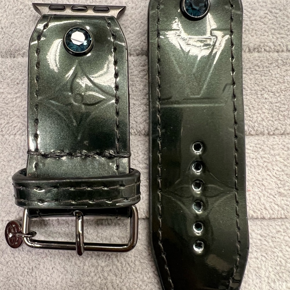 LV Ocean Vernis Spark*l band for Apple Watch - Picture 5 of 5